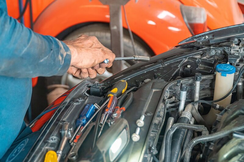 Utilizing Diagnostics to Improve Auto Service Precision